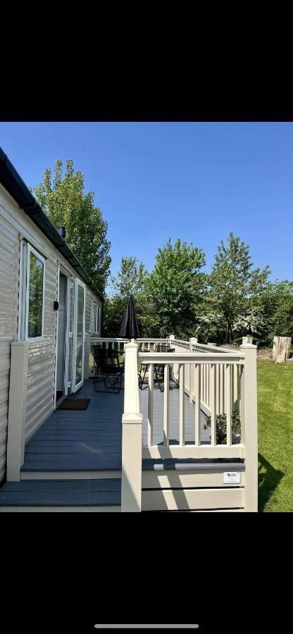 Tarka Holiday Park Ashford  Exterior photo